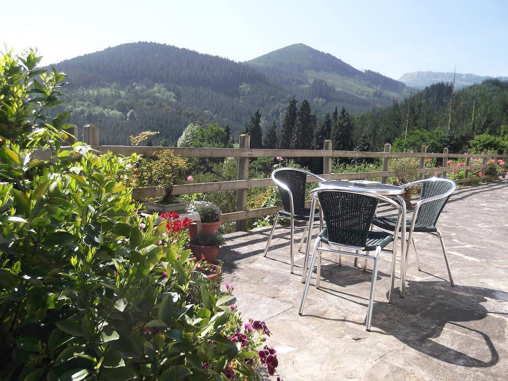 Casa Rural Madariaga Hotel Artea Exterior foto