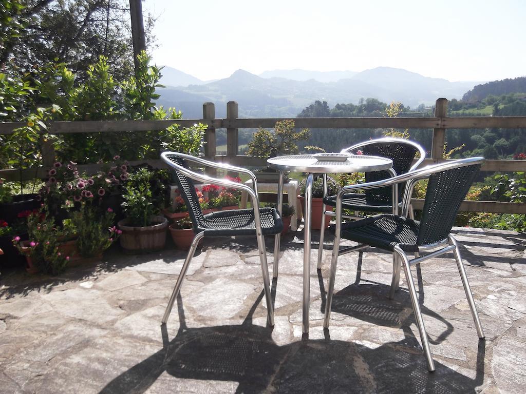 Casa Rural Madariaga Hotel Artea Exterior foto