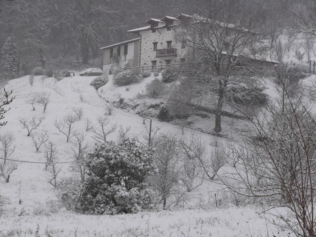 Casa Rural Madariaga Hotel Artea Exterior foto